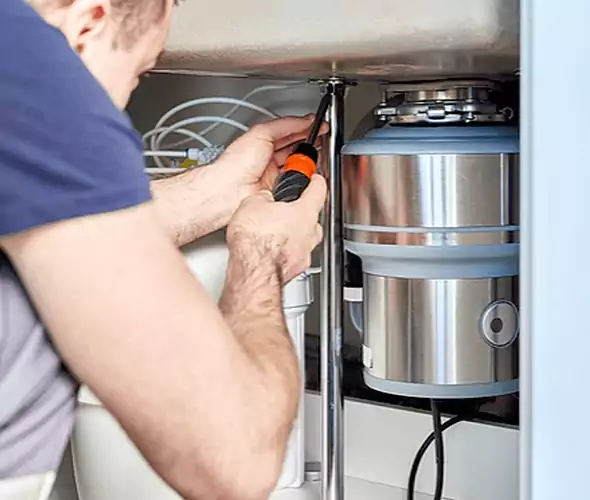Expert Plumber for Garbage Disposal Replacement in Palm Beach, FL