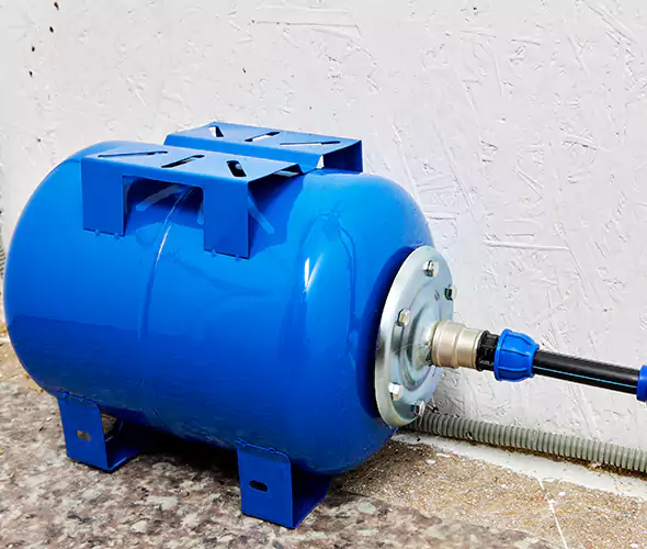 Expert Plumber for Well Pressure Tank Replacement in Palm Beach, FL: Schedule Affordable Tank Replacement Services with Us